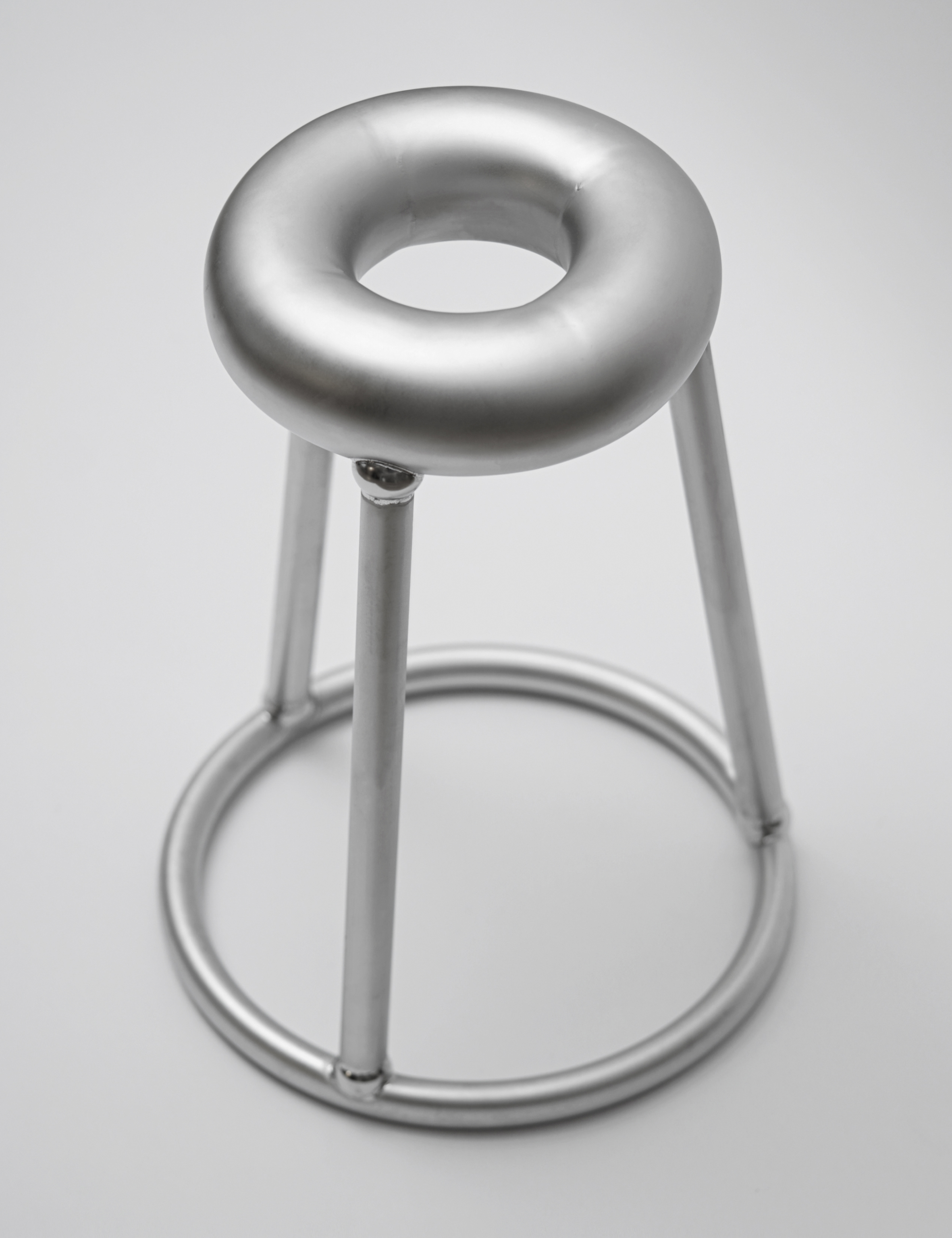 Railing Donut Stool, Low