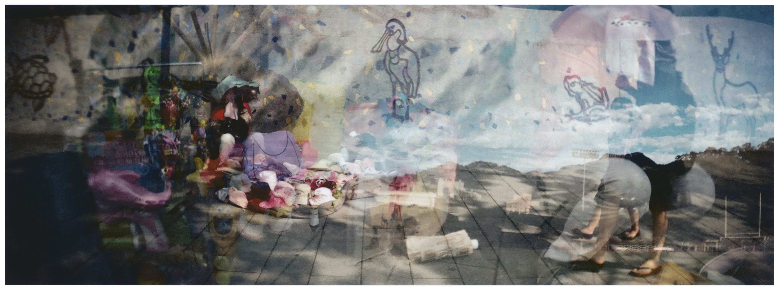 Travel Around the Stars 系列作品-美麗穿牆人( Through the Beautiful Wall)