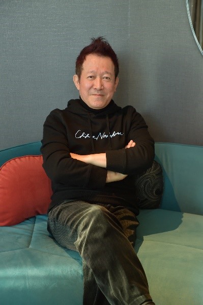 講者張逸羣（社團法人中華民國畫廊協會理事長）照片